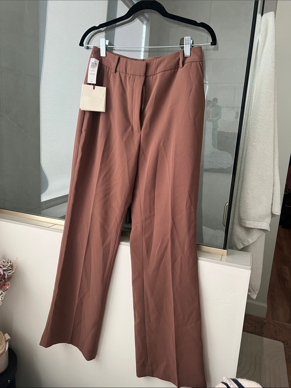 Aritzia Little Moon Clover Dress Pant size 6
